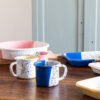 Tasse en acier émaillé artisanale PEGGY coloris bleu — Maison Levantine