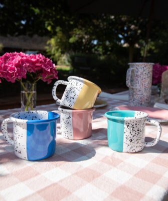 Tasse en acier émaillé artisanale PEGGY coloris turquoise — Maison Levantine