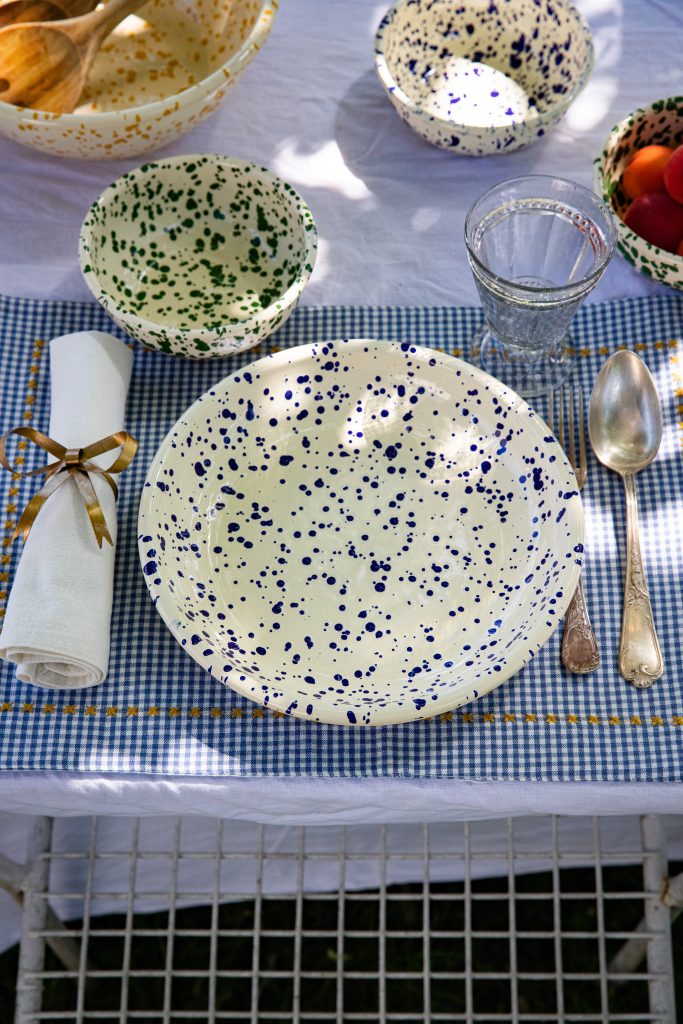 Assiette creuse émaillée MAGDA bleu cobalt pour pasta — inspiration Pouilles Maison Levantine